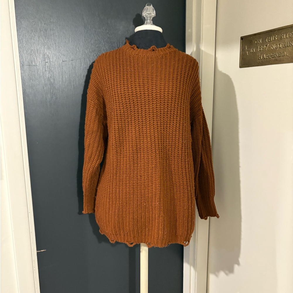 Moon River Brown Chunky Knit Distressed Crew Neck Sweater with Ribbed Knit 💜🦭